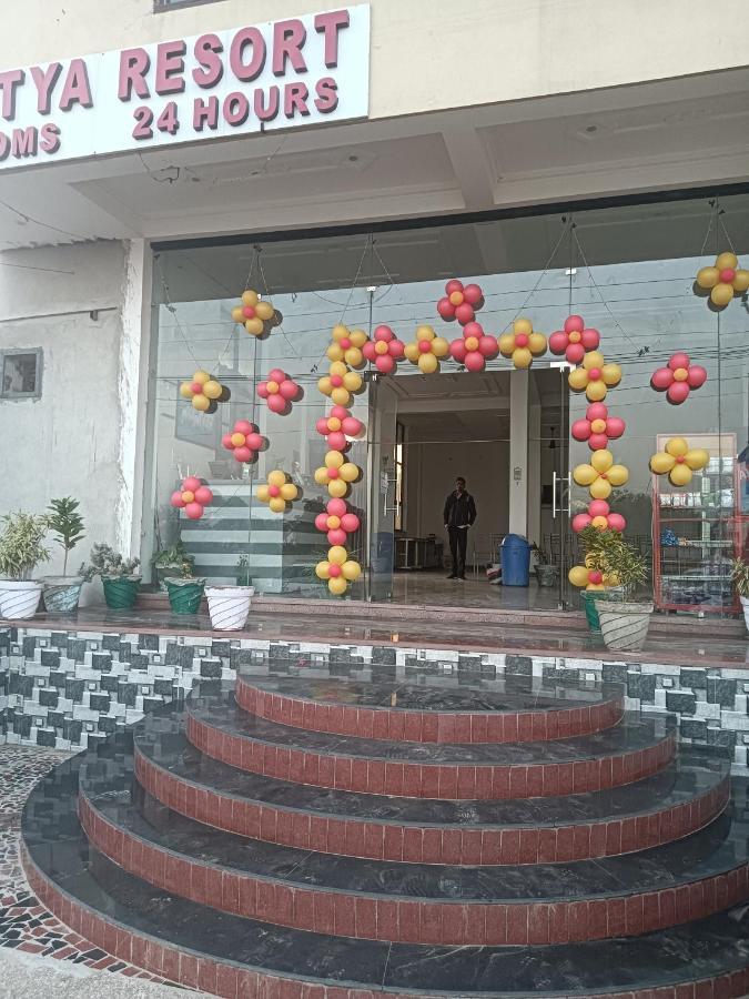 Athitya Hotel And Resort Sikar Bagian luar foto