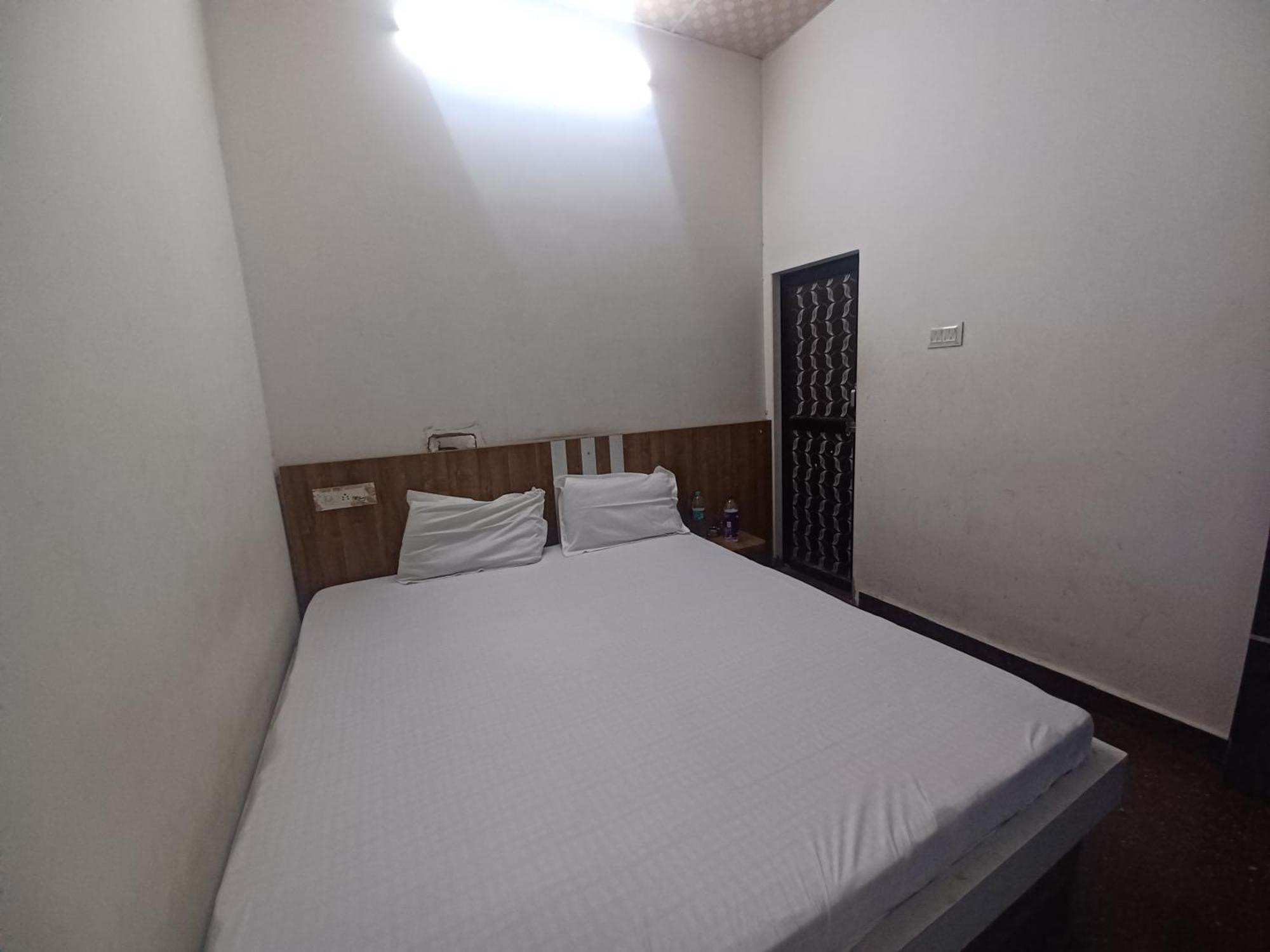Athitya Hotel And Resort Sikar Ruang foto
